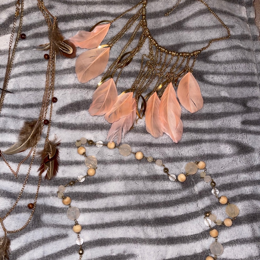 Jewelry - Picture 2 of 4